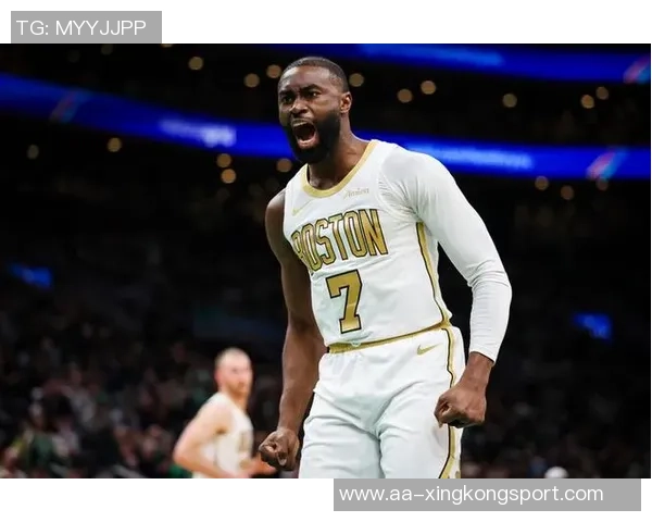 杰伦布朗狂砍41分6板7助5断1帽却难救球队首节火力全开表现引人注目